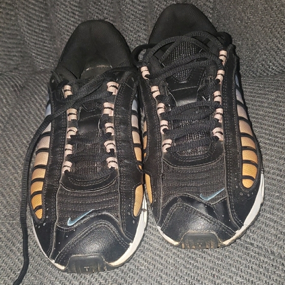 Nike Vapormax - Picture 4 of 11